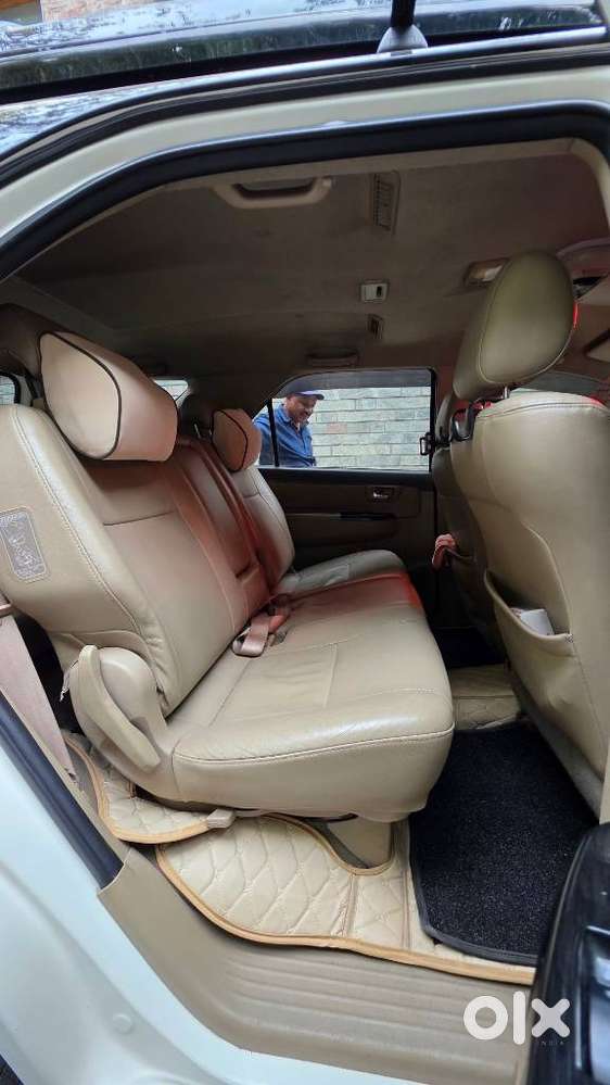 Toyota Fortuner 3.0 4x2 Automatic, 2012, Diesel