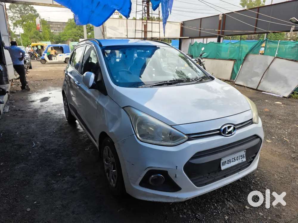 Hyundai Grand I10 Sportz 2015 Petrol