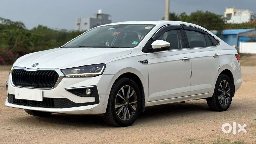 Skoda Slavia Style 1.0l Tsi Mt, 2023, Petrol