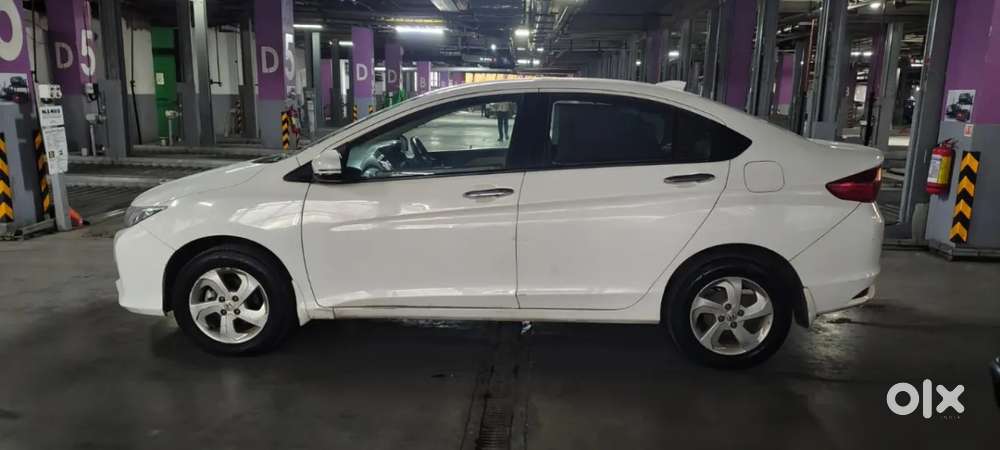 Honda City 1.5 V 4th Gen I-vtec Mt, 2016, Petrol