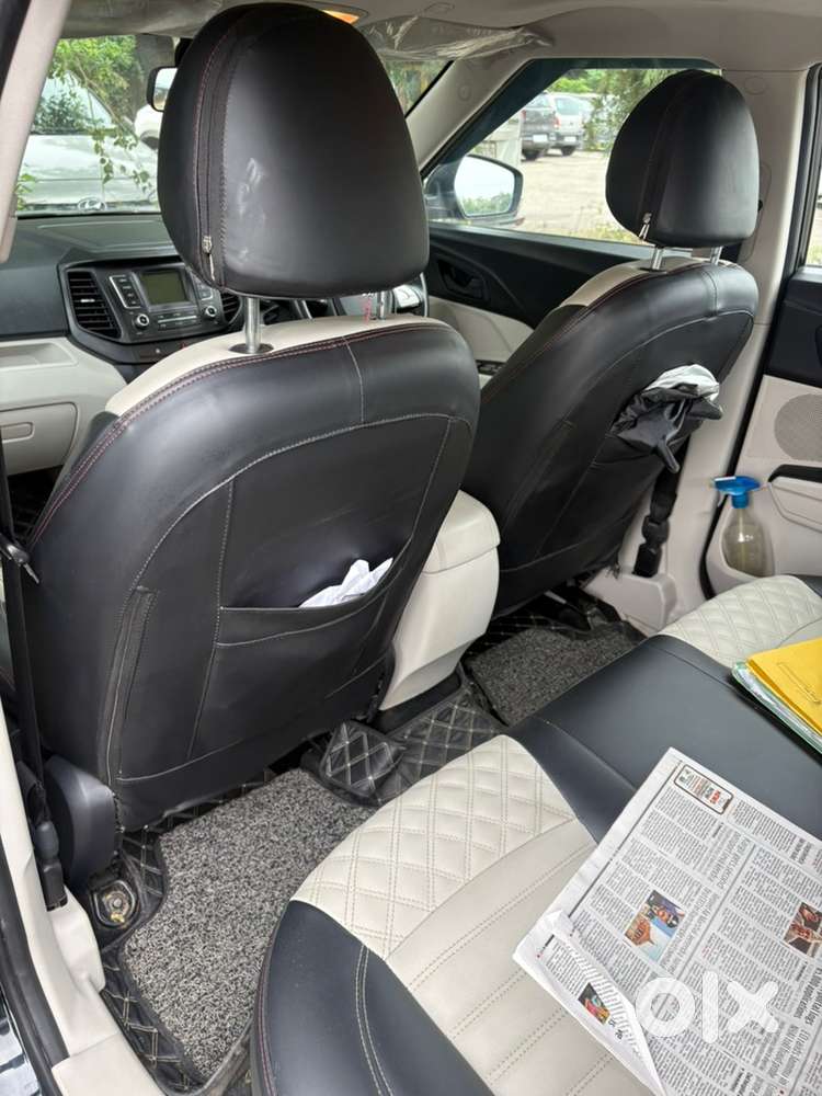 2023 Xuv300 W6 Diesel  Sunroof  26,000 Km  Excellent Condition