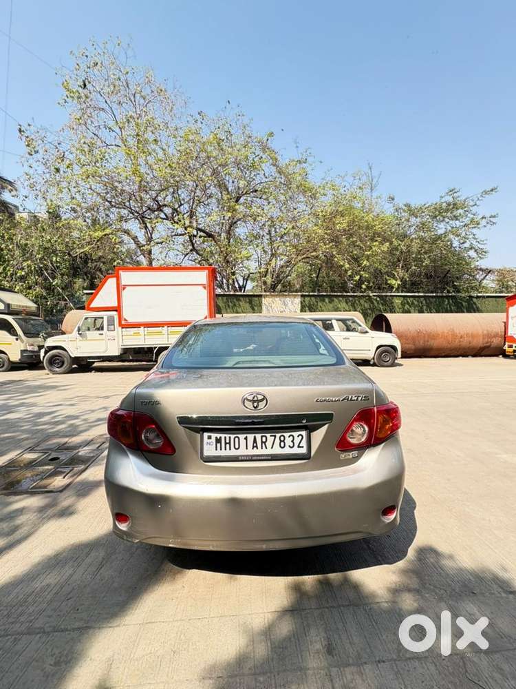 Toyota Corolla Altis 2010/2031