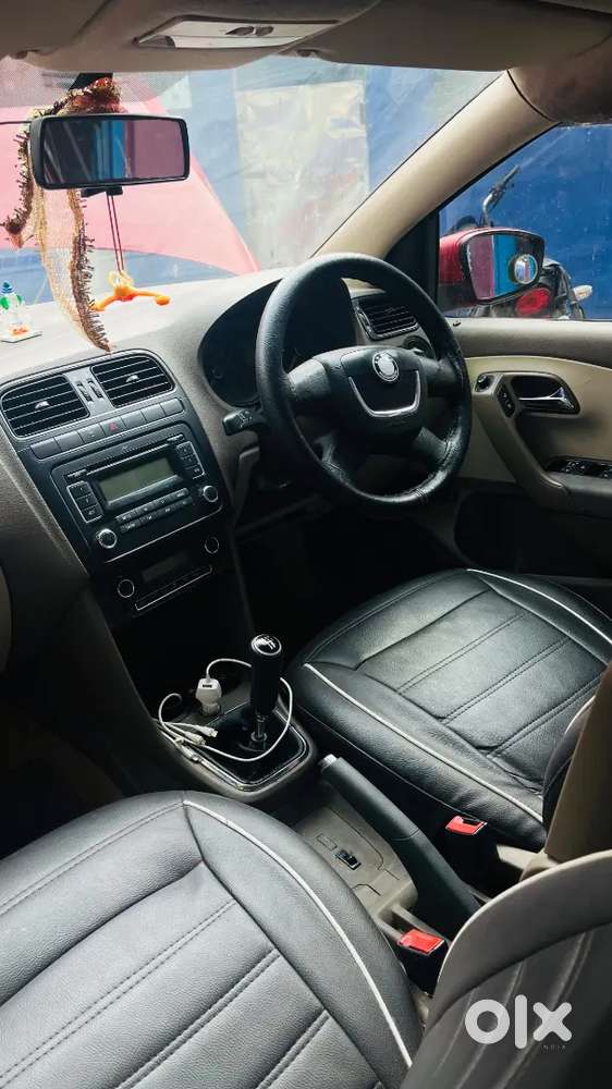Skoda Rapid Elegance 2013