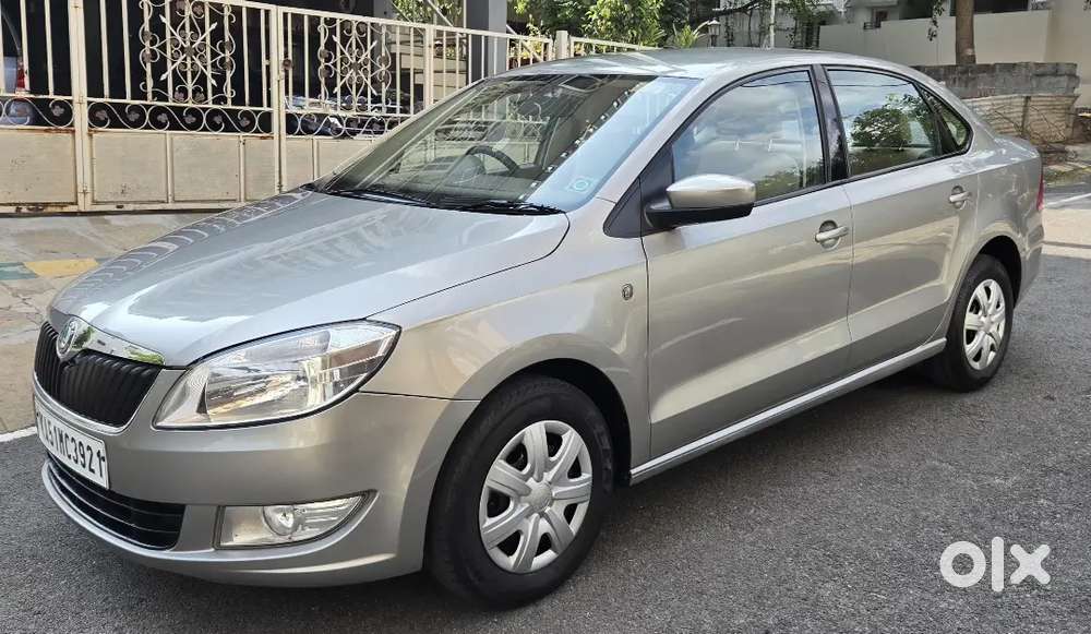 Skoda Rapid Ambition 1.6 Cr Manual Diesel