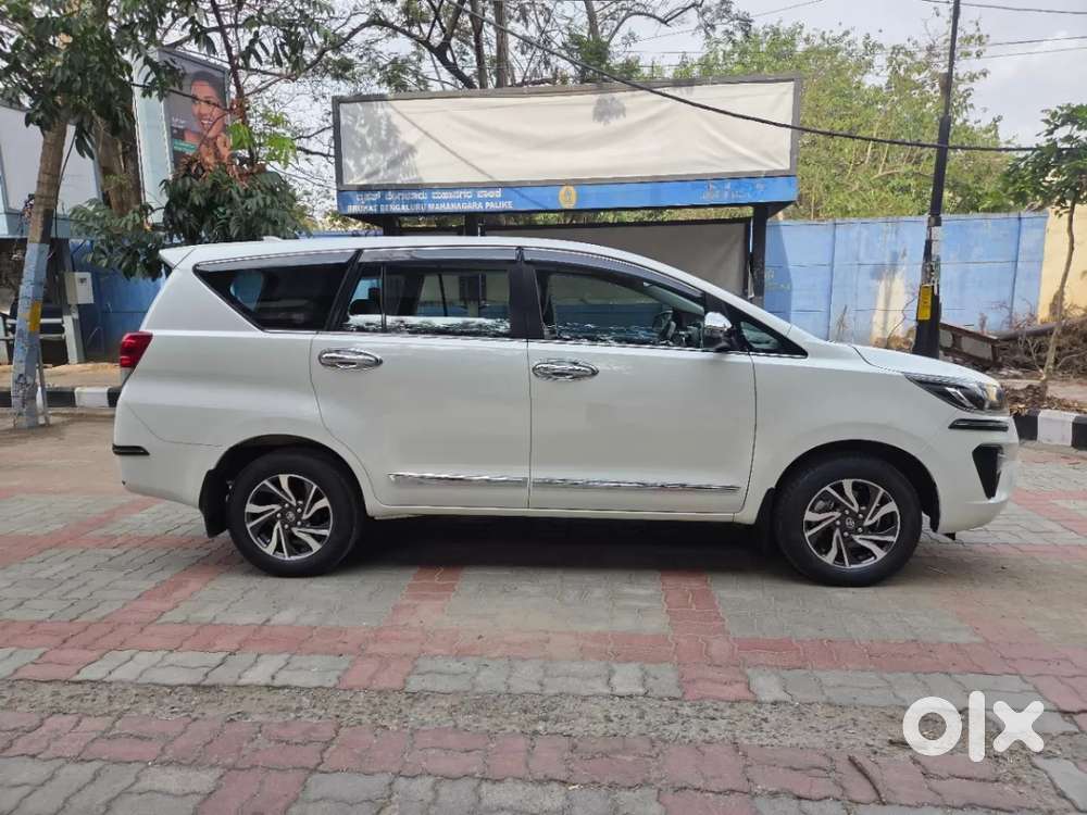 Toyota Innova Crysta [2020-ongoing] 2.4 Vx 7 Str, 2022, Diesel