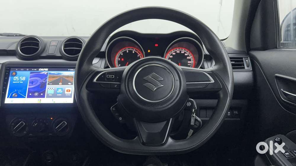 Maruti Suzuki Swift Amt Vvt Vxi, 2022, Petrol