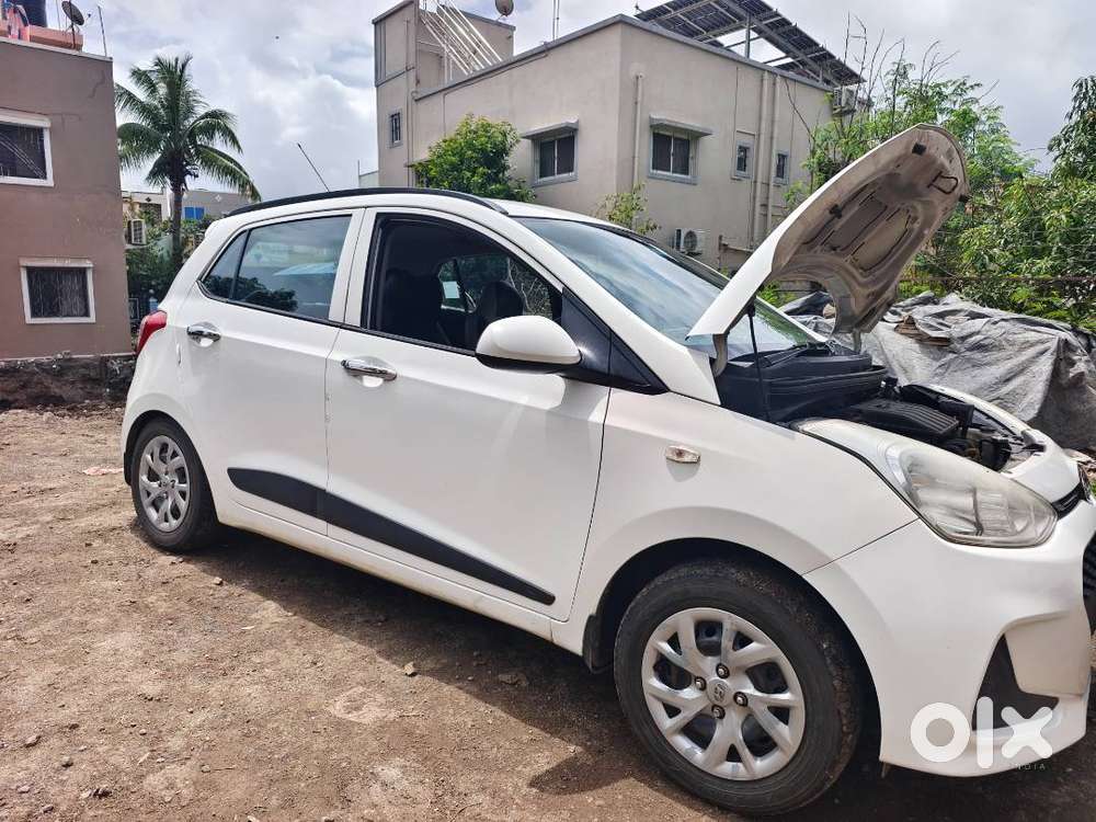 Hyundai Grand I10 Cng + Petrol