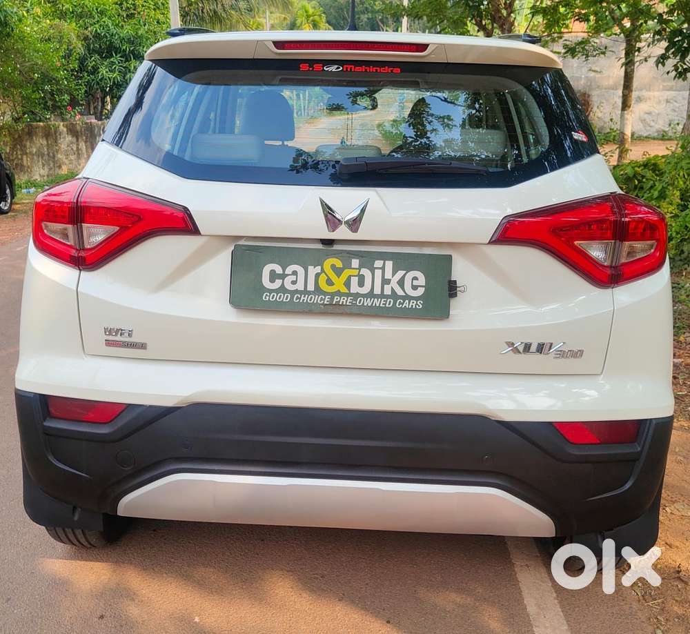 Mahindra Xuv300 1.2 W8 Amt Petrol, 2023, Petrol