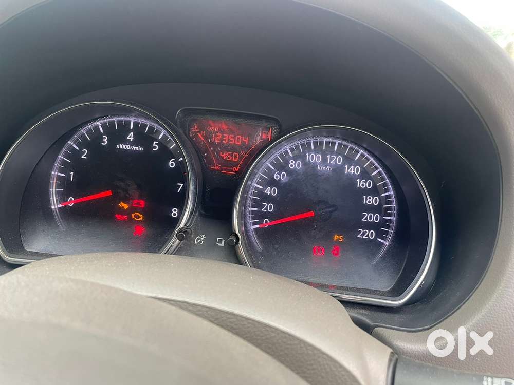 Nissan Sunny 2011 Petrol 125000 Km Driven