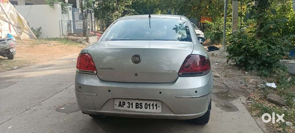 Fiat Linea Emotion 2013 Diesel Manual