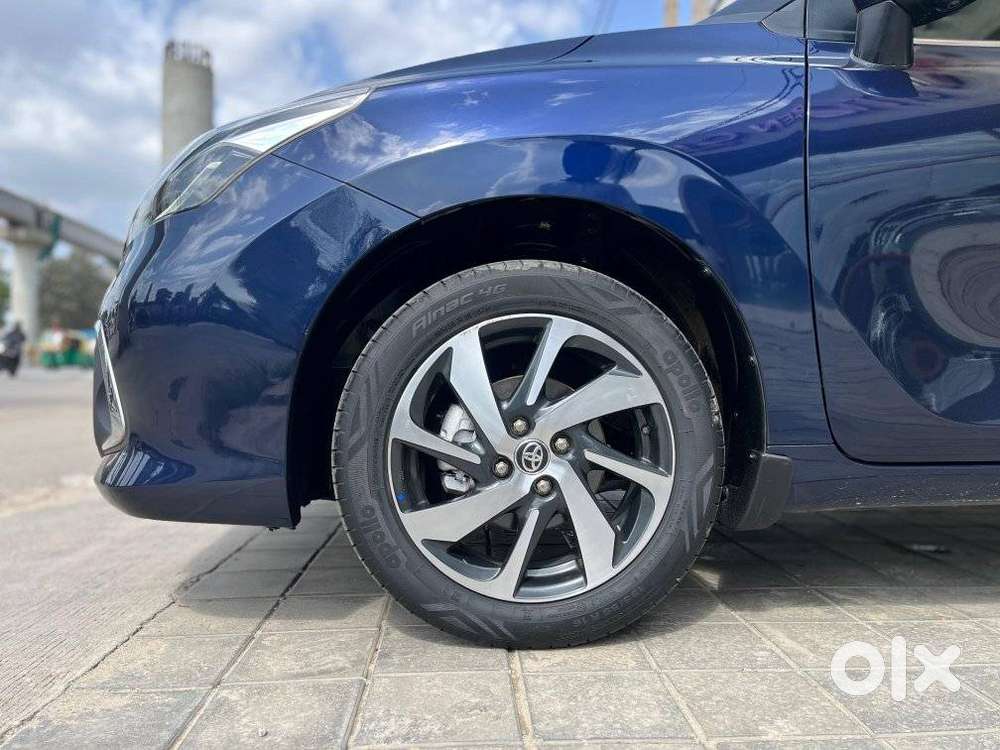 Toyota Glanza 1.2 V Amt, 2022, Petrol