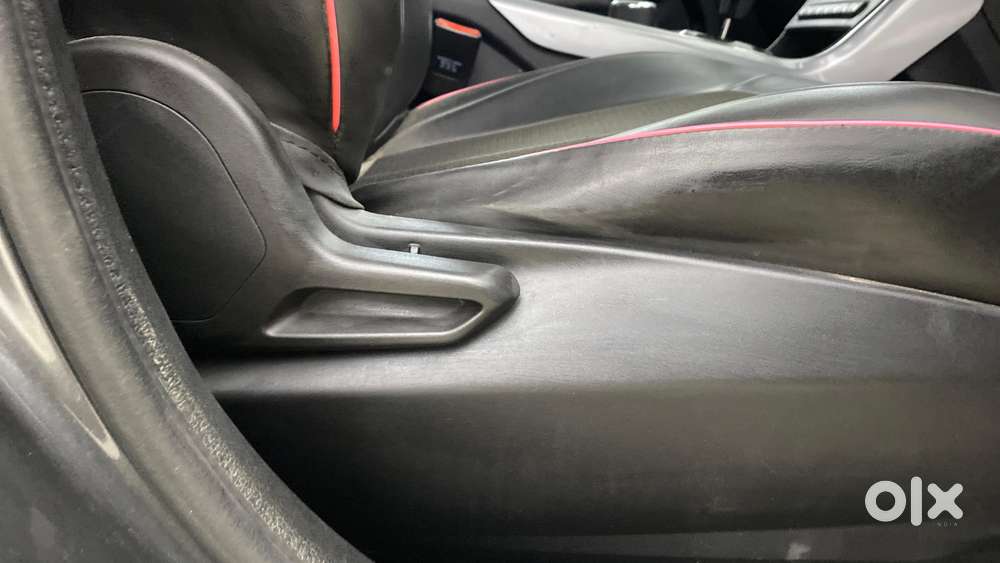 Tata Nexon 1.5 Revotorq Xma Amt (s), 2022, Petrol