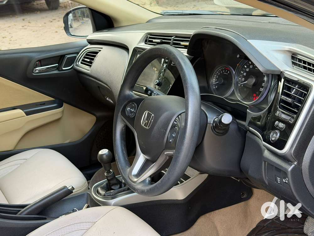 Honda City V Mt Exclusive, 2017, Petrol