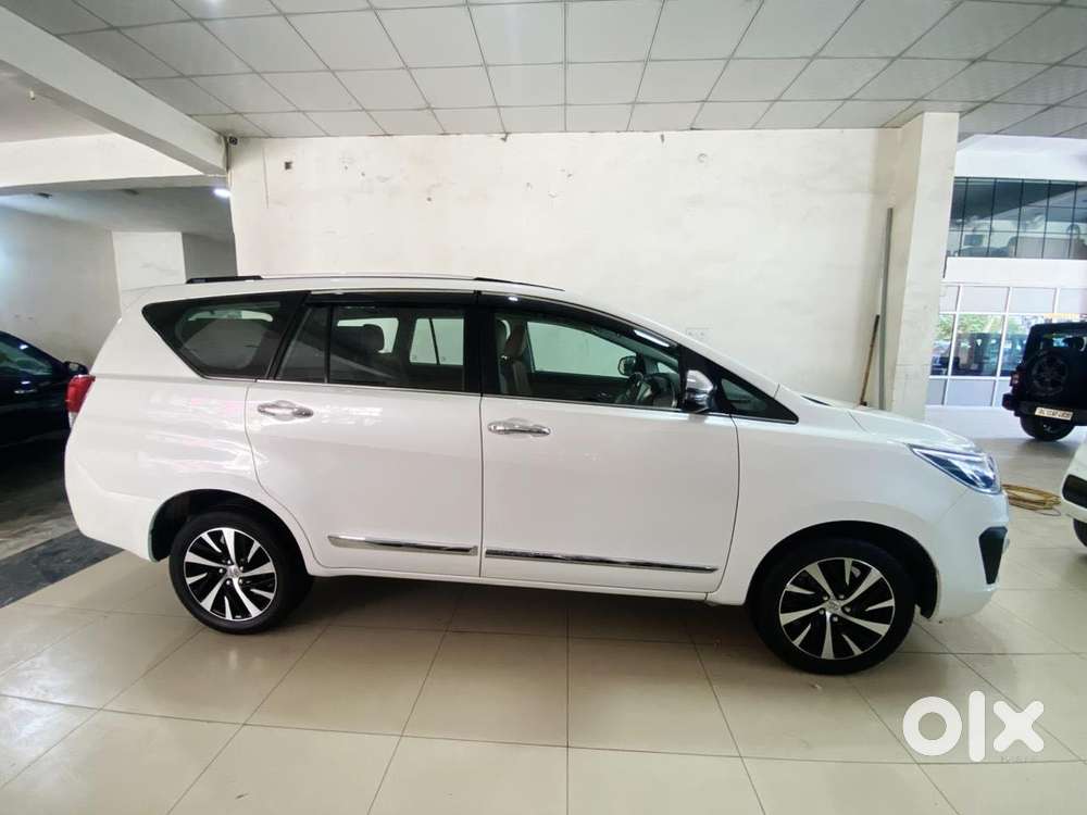 Toyota Innova Crysta 2.4 Z 7 Str, 2022, Diesel