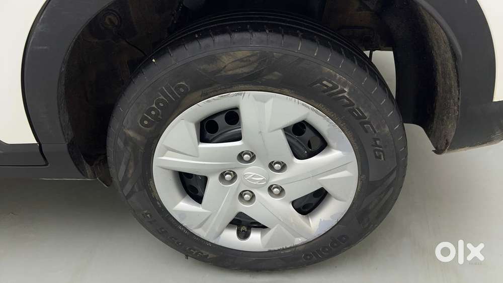 Hyundai Venue 1.2 S (o), 2022, Petrol
