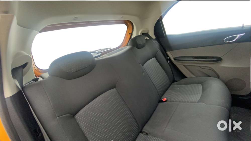 Tata Tiago 1.2 Revotron Xza, 2018, Petrol