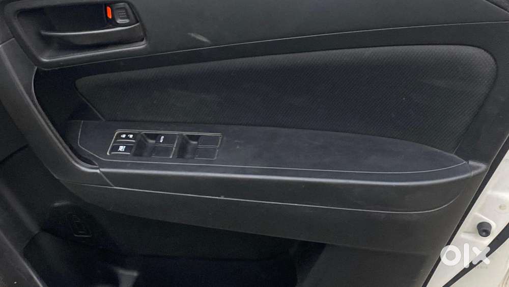Maruti Suzuki Vitara Brezza 1.5 Vxi, 2021, Petrol