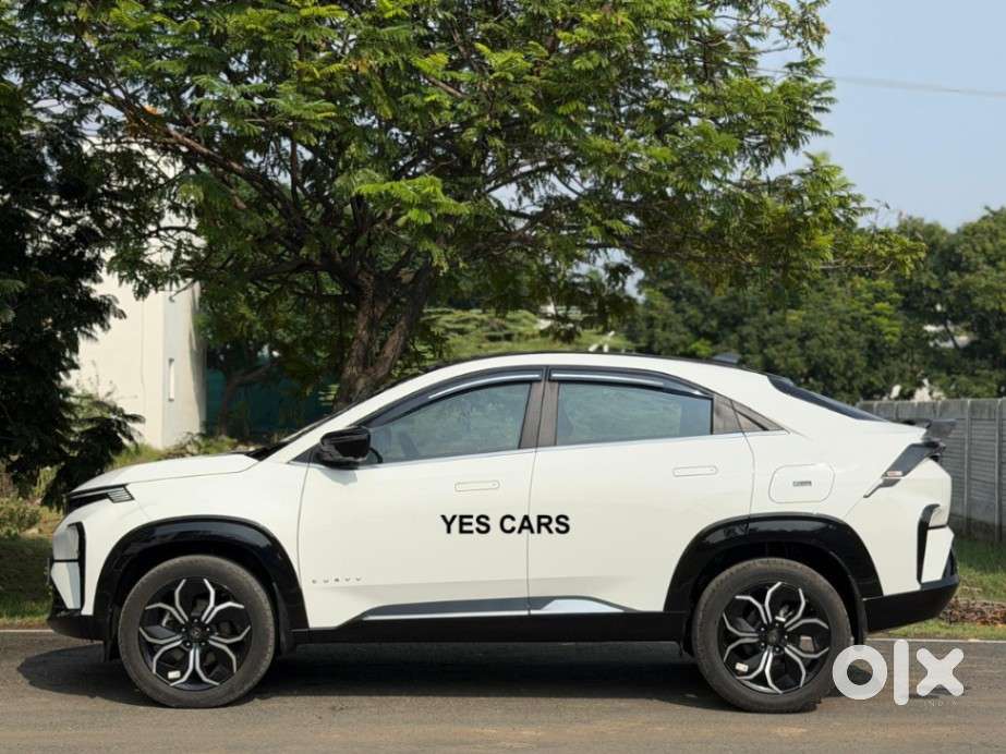 Tata Curvv Accom + A Dmt, 2025, Petrol