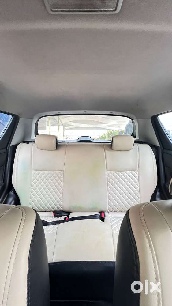 Maruti Suzuki Swift Zxi, 2012, Petrol