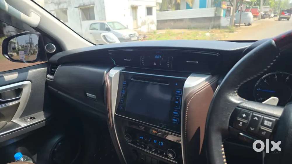 Toyota Fortuner Legender 2018 Diesel
