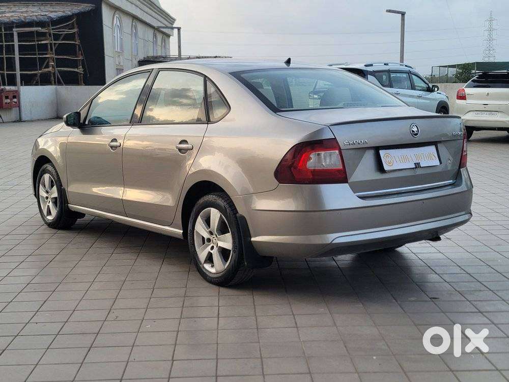 Skoda Rapid 1.6 Mpi Ambition With Alloy Wheel, 2017, Cng & Hybrids