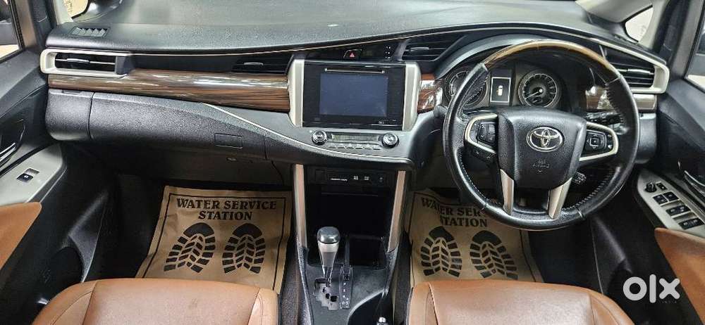 Toyota Innova Crysta 2.8z Automatic, 2016, Diesel