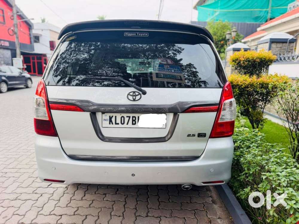 Toyota Innova 2.5 G (diesel) 8 Seater, 2012, Diesel