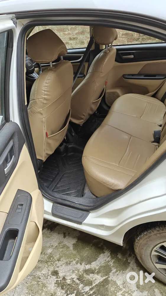 Honda Amaze Genuine Car With Company Record And One Hand Car