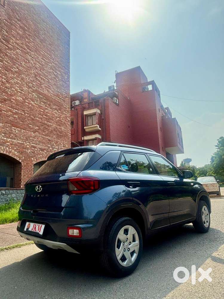 Hyundai Venue S, 2022, Petrol