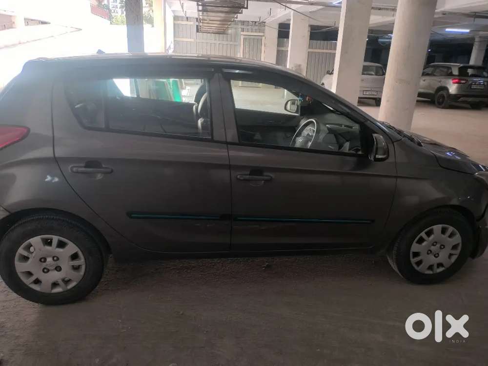 I20 Magna - Hyundai 2012 Dec