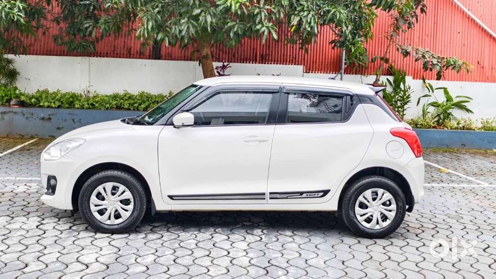 Maruti Suzuki Swift Amt Vxi, 2021, Petrol