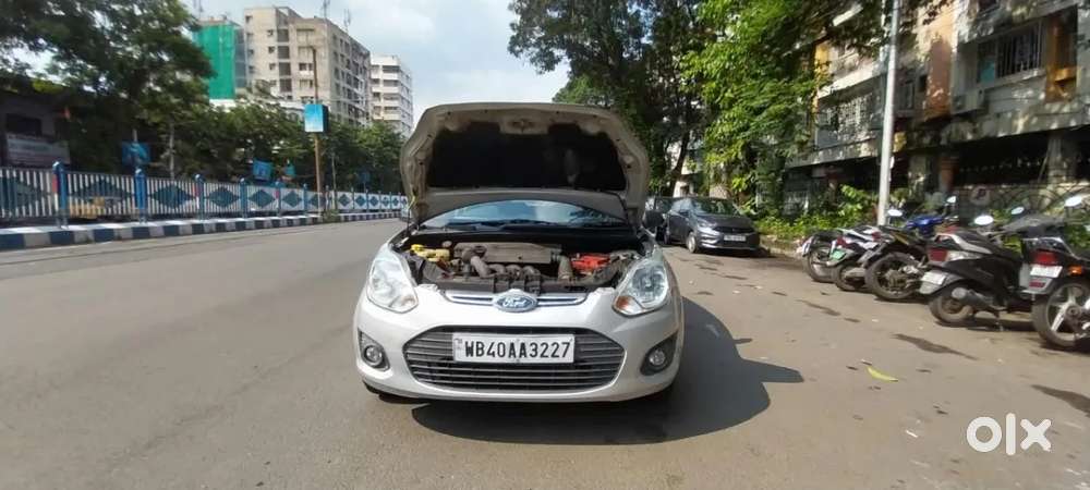 Ford Figo Petrol Titanium, 2014, Petrol