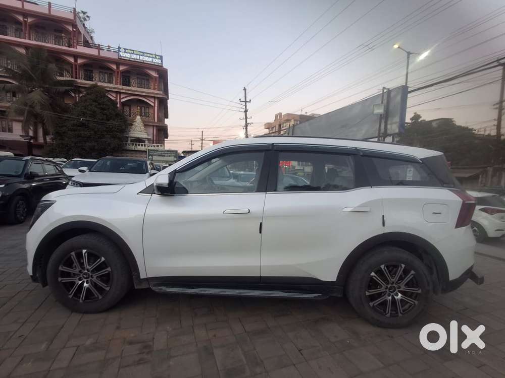 Mahindra Xuv700 2.2 Ax 7 Diesel Mt Luxury Pack Str, 2023, Diesel