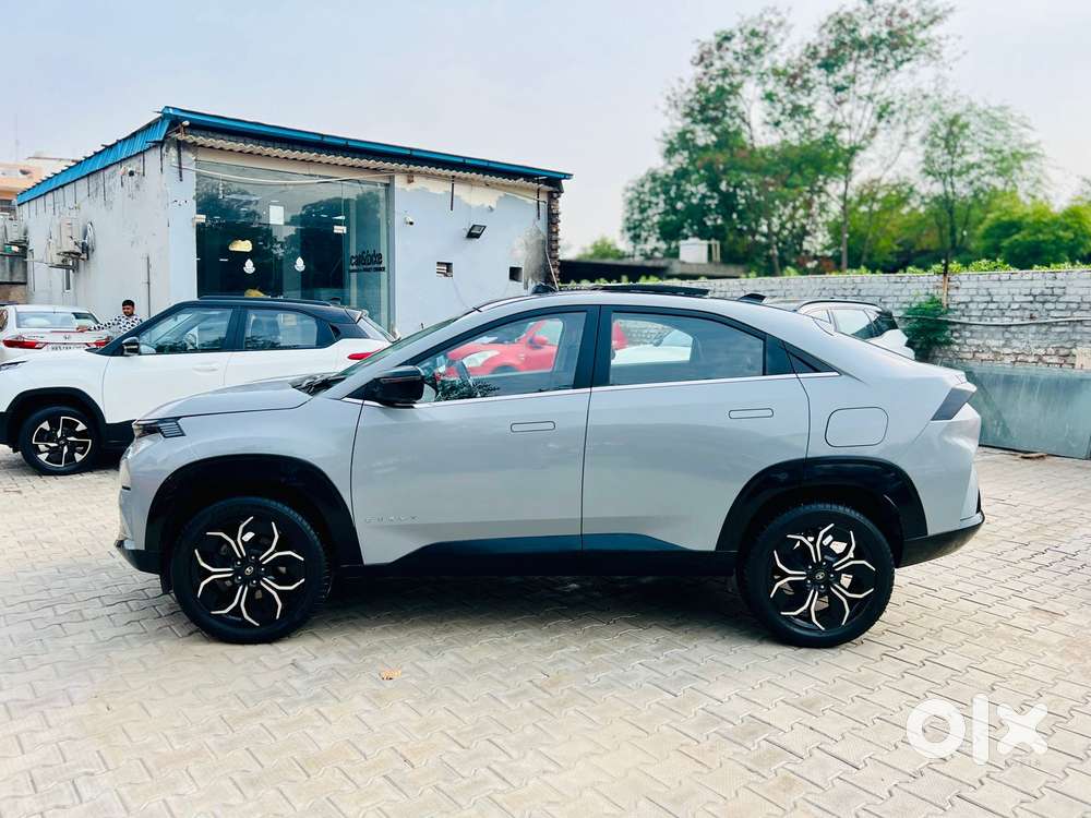 Tata Curvv Accomplished S 1.2 Revotron Petrol 7dca, 2025, Petrol