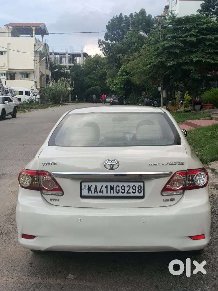 Toyota Corolla Altis 2012