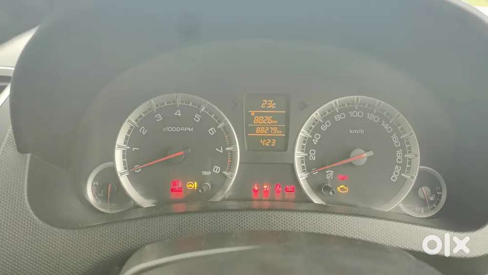 Maruti Suzuki Swift Zxi 2014 पेट्रोल