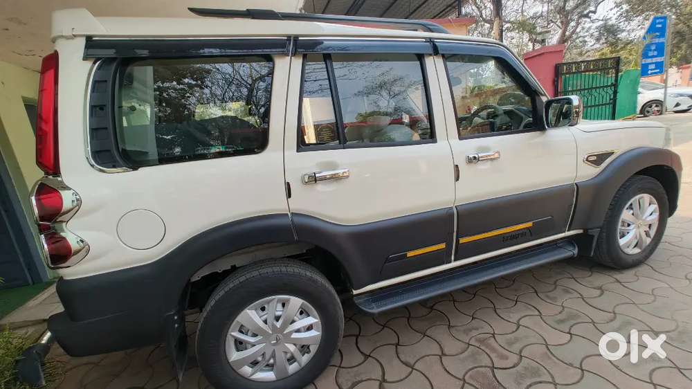 Mahindra Scorpio Classic S 9str 2025