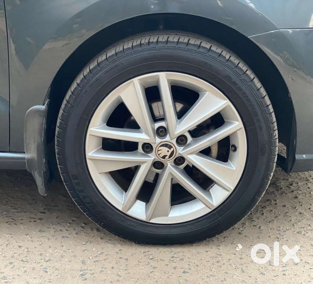 Skoda Rapid 1.6 Mpi At Style, 2017, Petrol