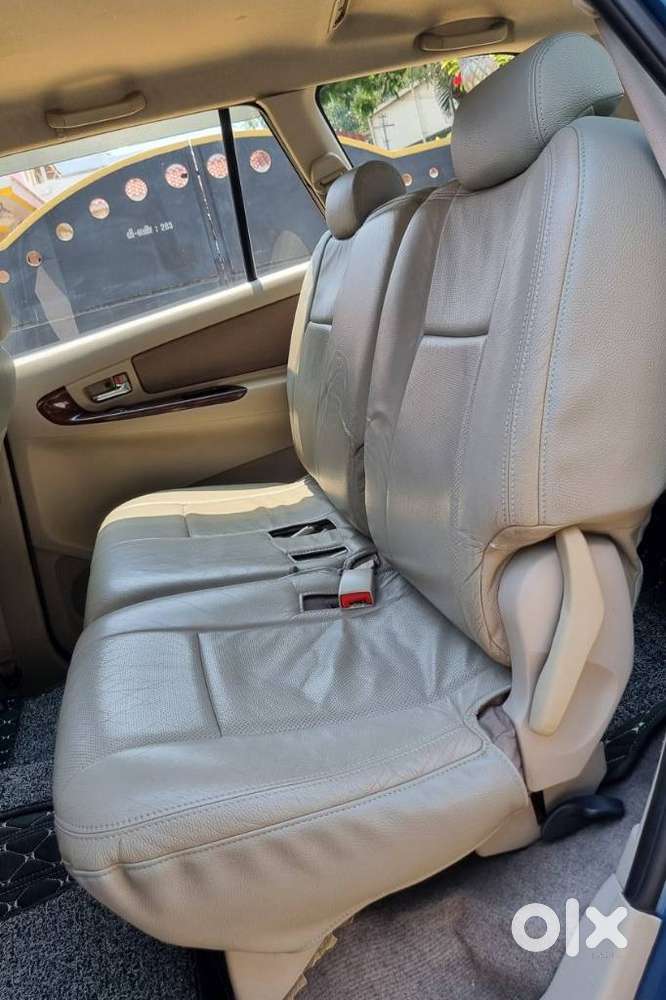 Toyota Innova 2.5 Vx 8 Str Bs-iii, 2012, Diesel