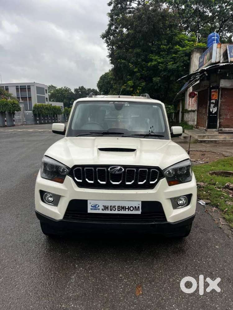 Mahindra Scorpio S10, 2016, Diesel