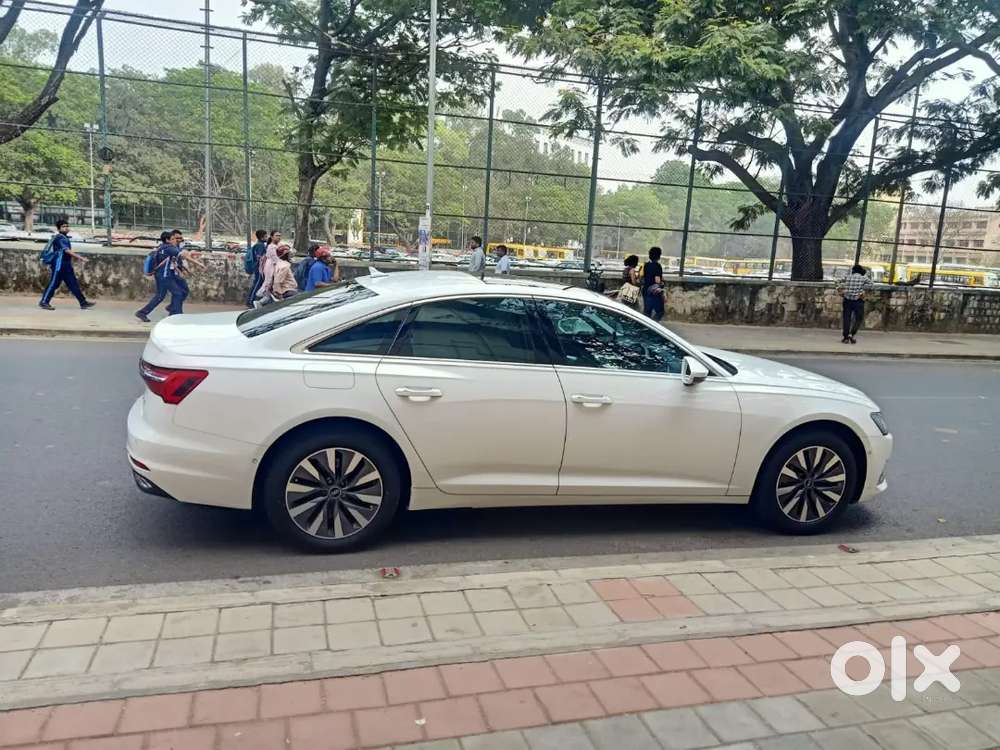 Audi A6 Variant 2021 Petrol Automatic Service Record