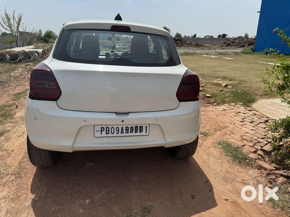 Maruti Suzuki New-gen Swift Vxi, 2024, Petrol