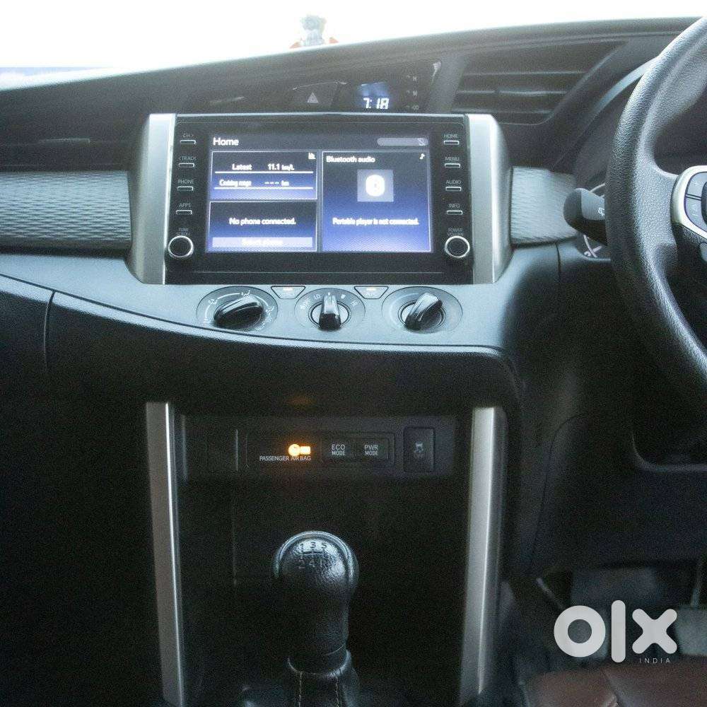 Toyota Innova Crysta 2.4 G Mt, 2023, Diesel
