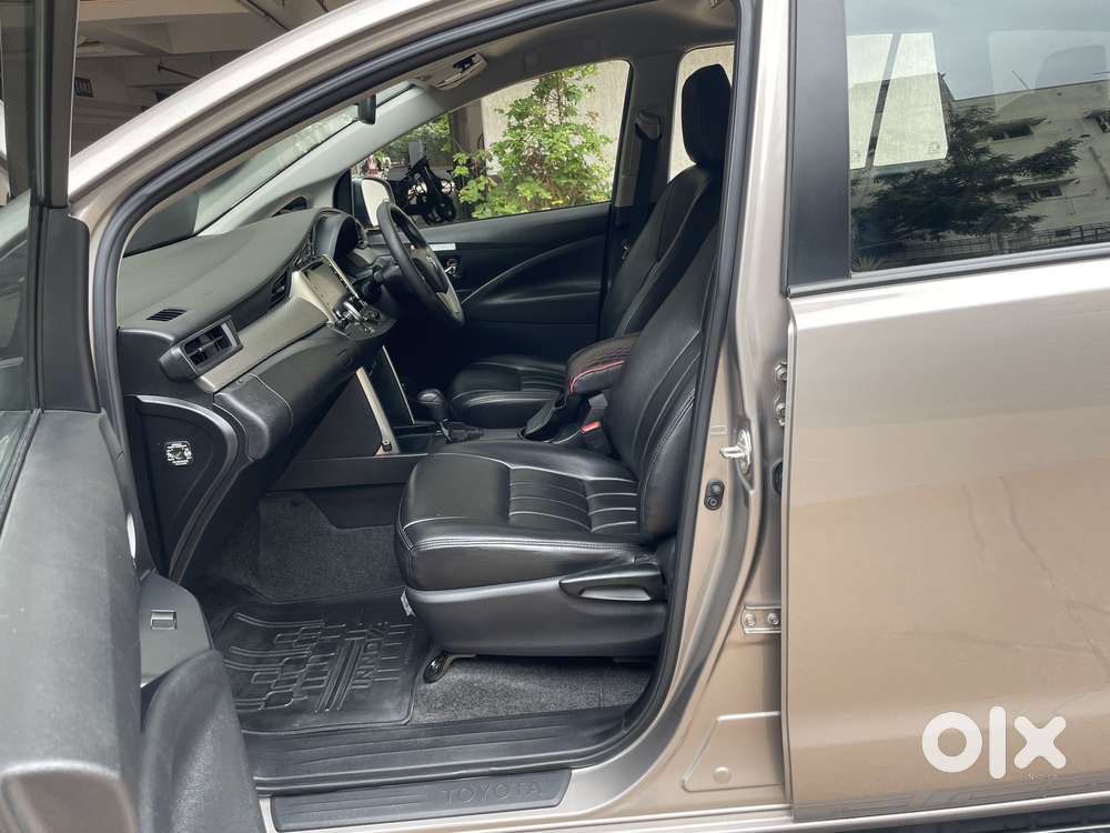 Toyota Innova Crysta 2.4 Gx Limited Edition At 7 Str, 2022, Diesel