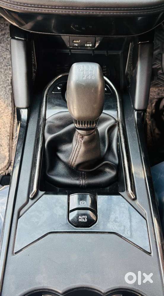 Tata Safari Adventure Plus Dark Edition, 2025, Diesel