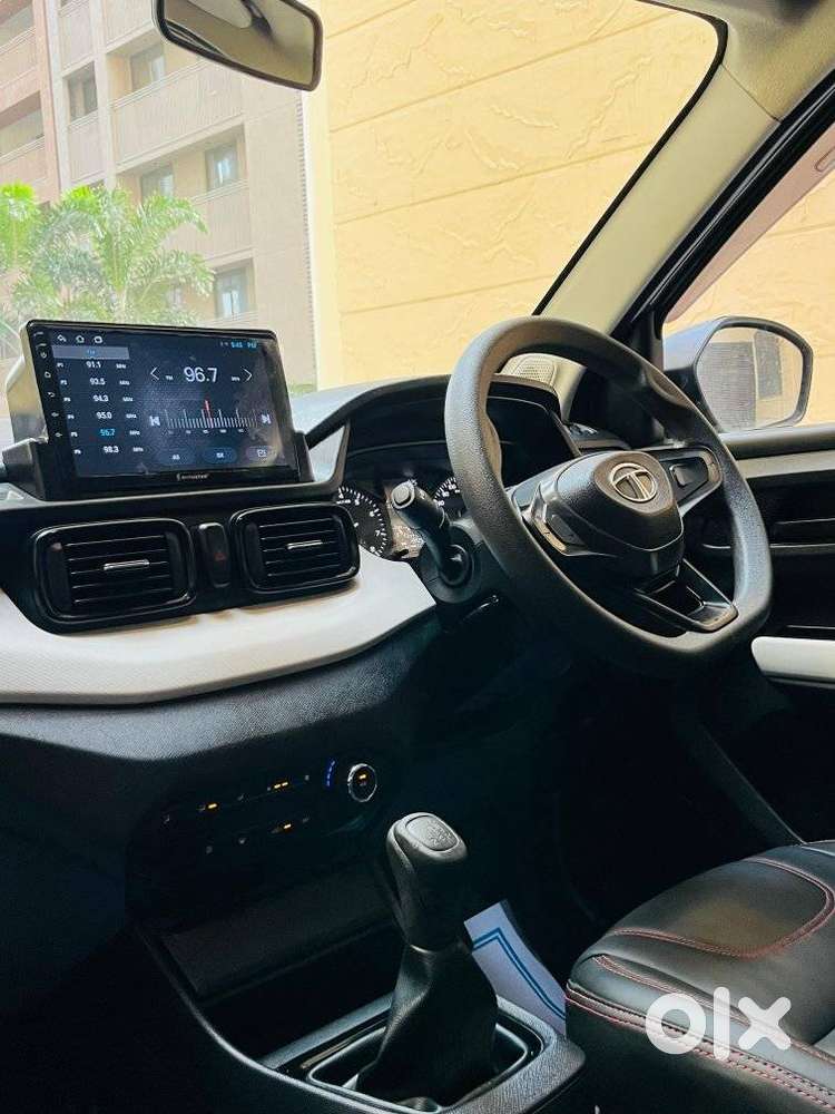 Tata Punch Pure Icng, 2023, Petrol