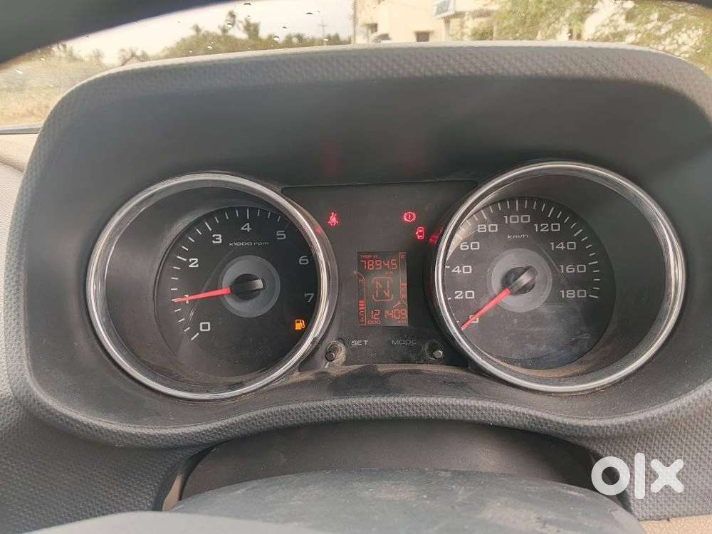 Mahindra Tuv 300 T8, 2018, Diesel