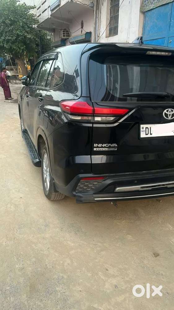 Toyota Innova Hycross, 2024, Petrol