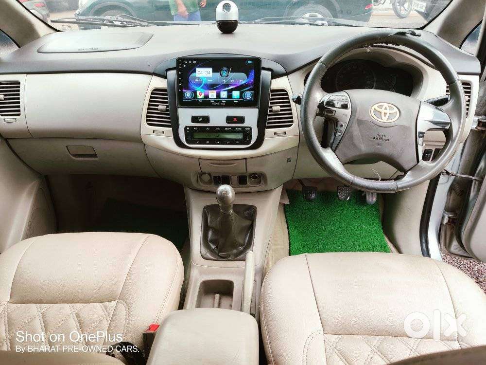 Toyota Innova 2.5 V 7 Str, 2012, Diesel