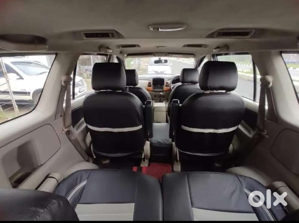 Toyota Innova 2011 Diesel 132000 Km Driven